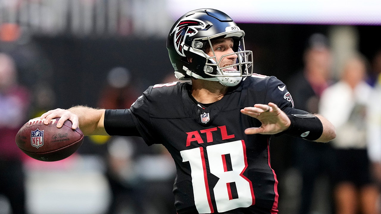 Raiders agree to deal with Pro Bowler, while team is expected to draft QB with top pick<br>