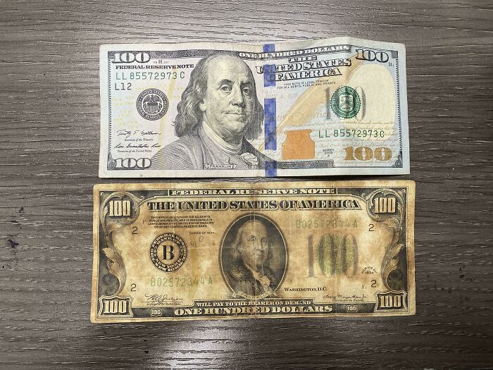 26 Odd Pictures That Have People Convinced Time Travelers Walk Among Us