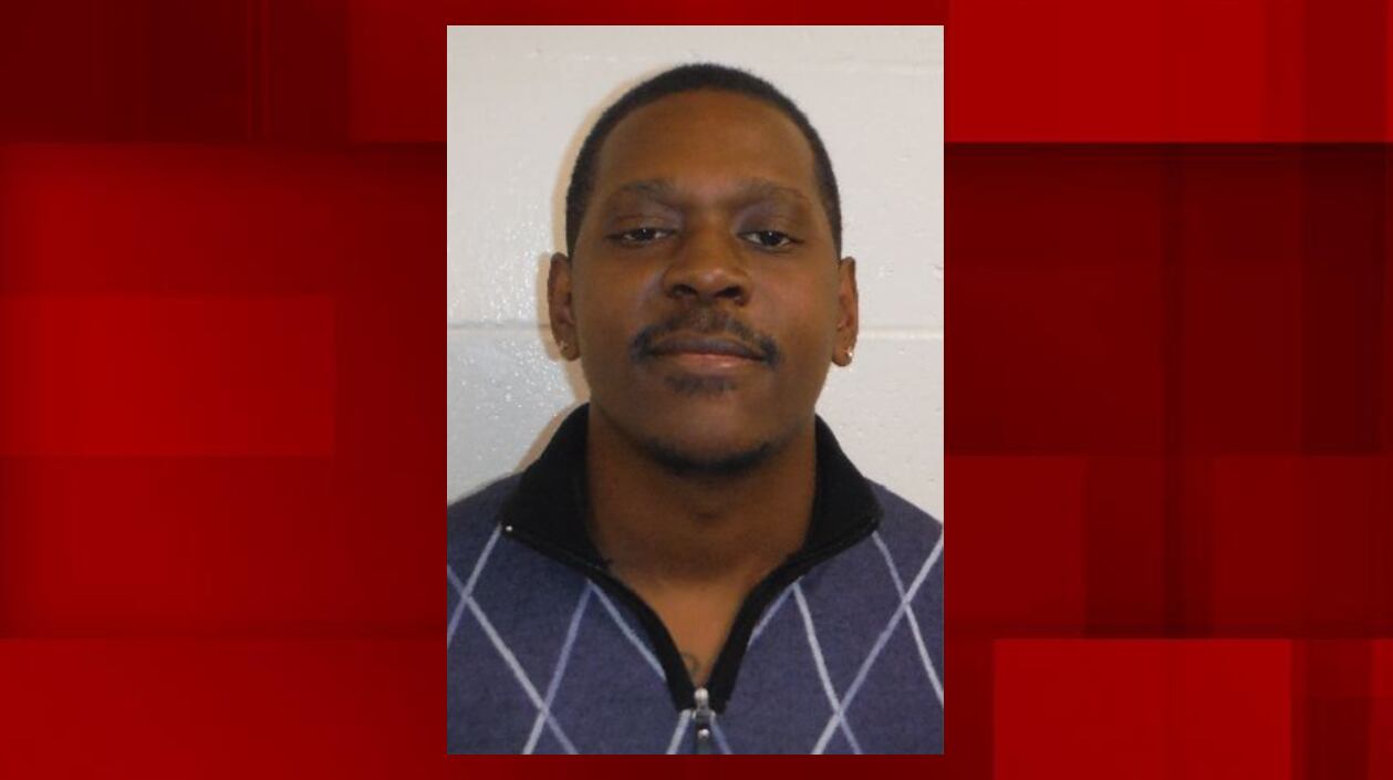 Metro East man arrested, charged with solicitation of a minor