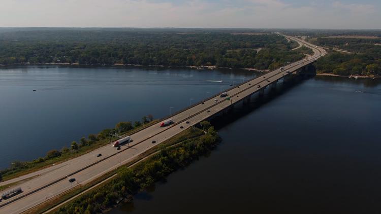 Road work on I-94 bridge between Minnesota and Wisconsin starting soon