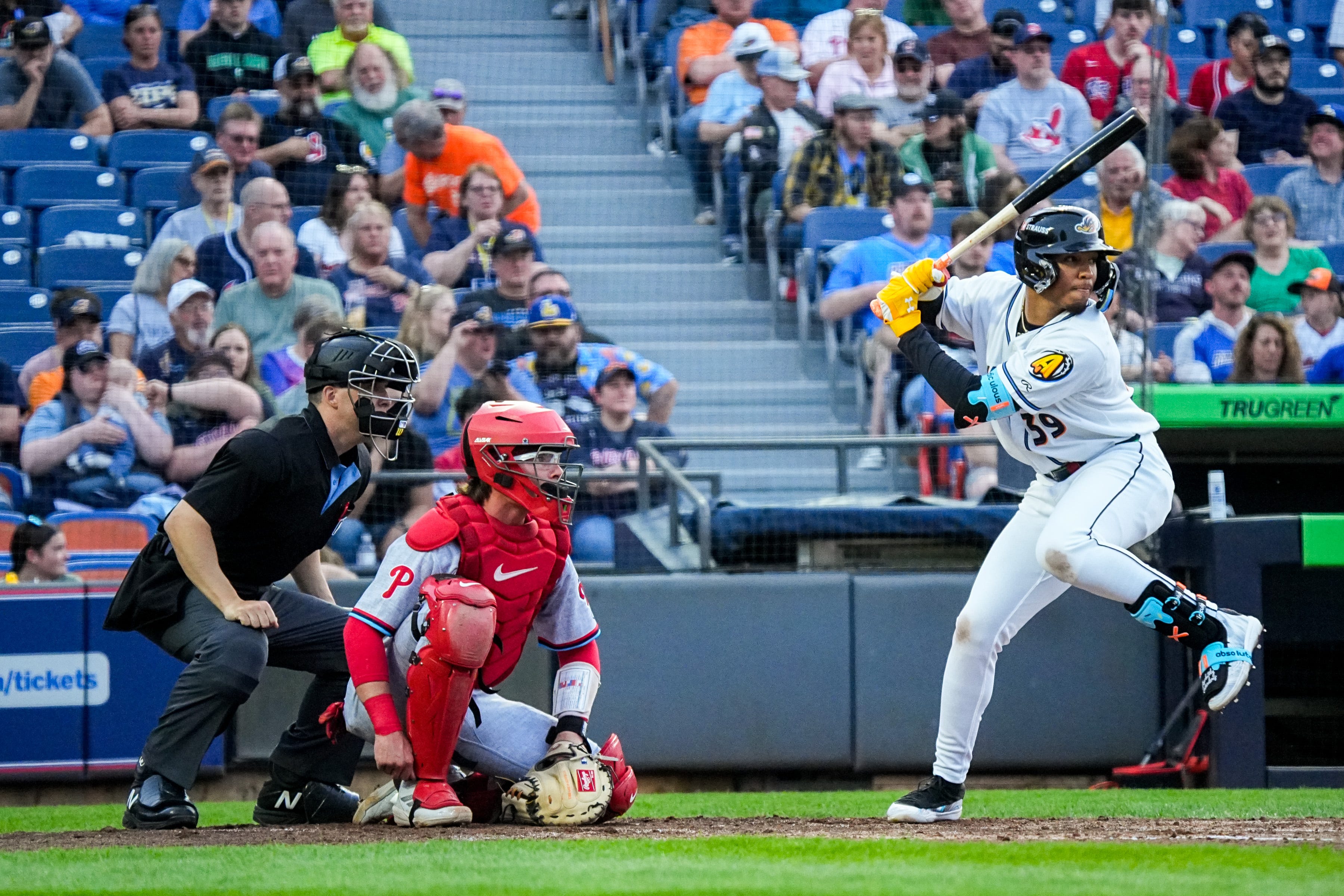 Guardians promote Angel Genao from Triple-A, designate Gabriel Arias