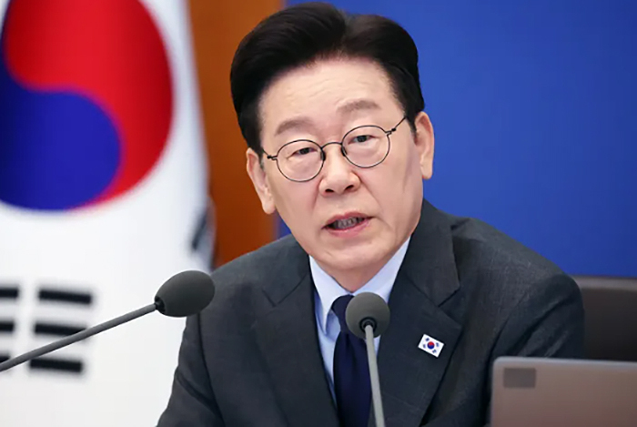 중동 전쟁과 국내 정치 이슈가 맞물린 시점에서의 여론 변화