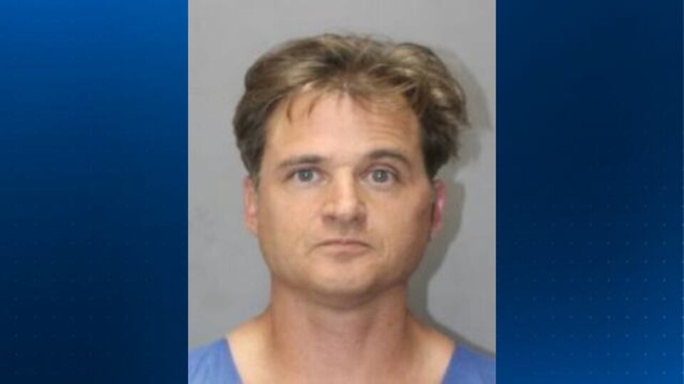 Former UPMC doctor accused of trying to kill his wife in Hawaii takes ...