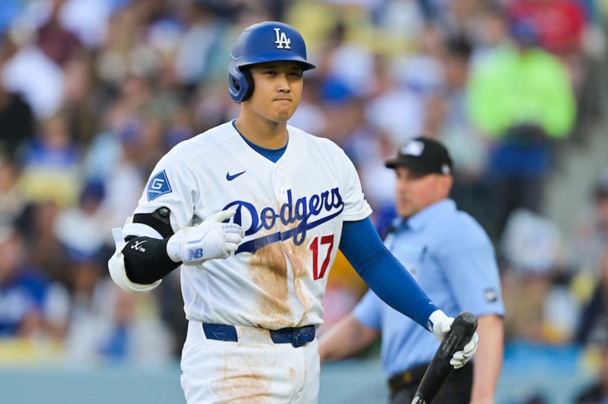 Dodgers monitoring potential Shohei Ohtani injury<br>