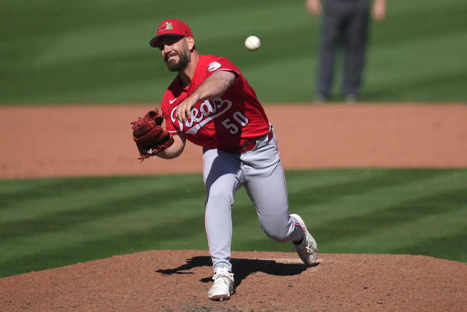 MLB trade rumors: Cincinnati Reds could chase $9.35 million Houston ...