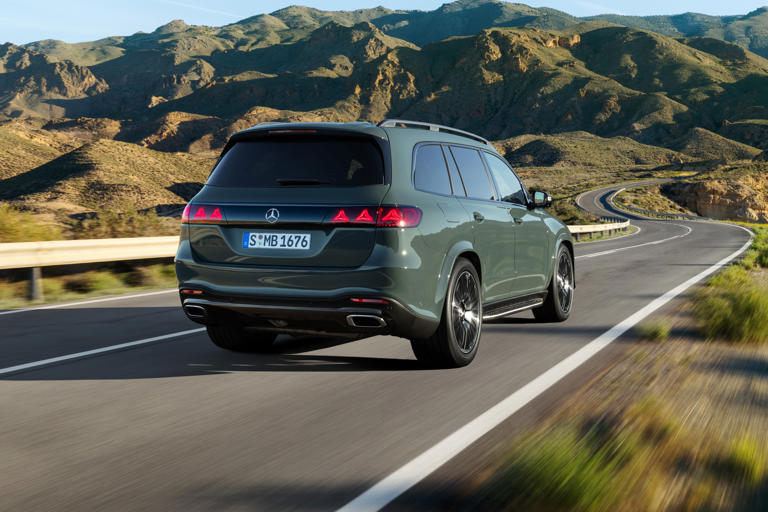 2027 Mercedes-Benz GLS: 'S-Class of SUVs' gets major facelift
