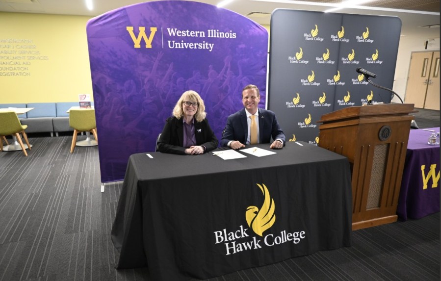 WIU, Black Hawk College formalize new articulation agreement