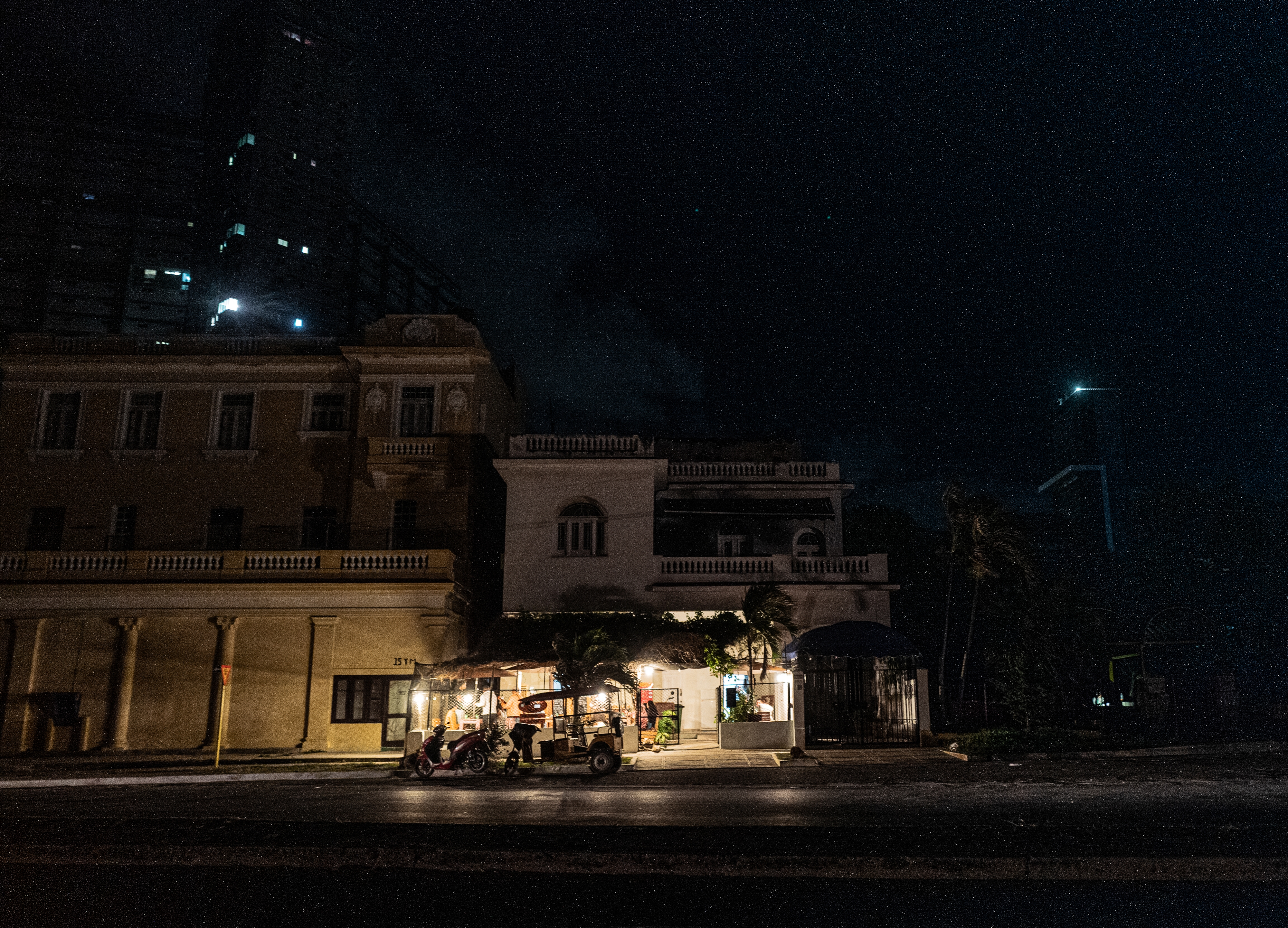 Cuba says it will release over 2,000 prisoners, as US keeps up pressure<br><br>