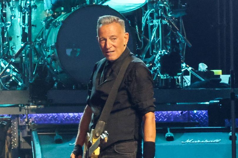 bruce springsteen plastic surgery Image 5