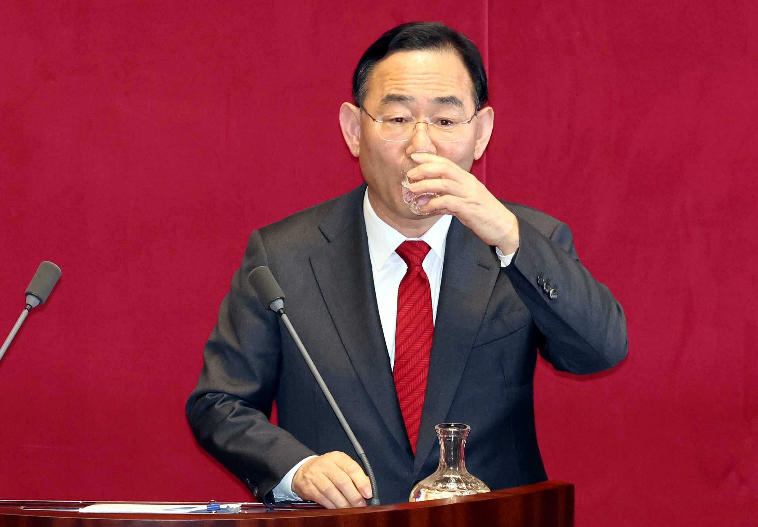 Court rejects Joo Ho-young's nomination cut-off suspension request