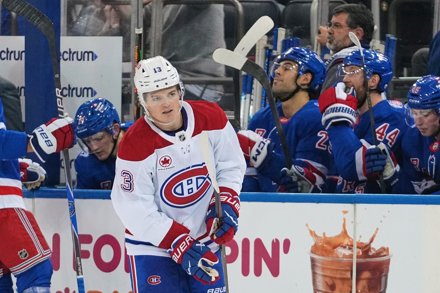 Caufield reaches 49 goals, Canadiens win their 7th in a row by beating ...