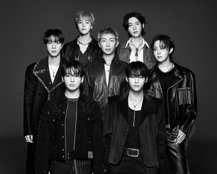 BTS trở lại American Music Awards sau 5 năm, cạnh tranh giải lớn với Taylor Swift