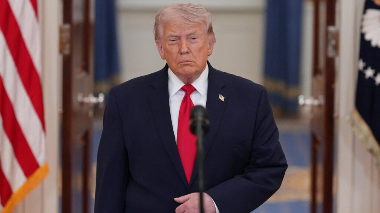 Donald Trump amenaza con sacar a Estados Unidos de la OTAN