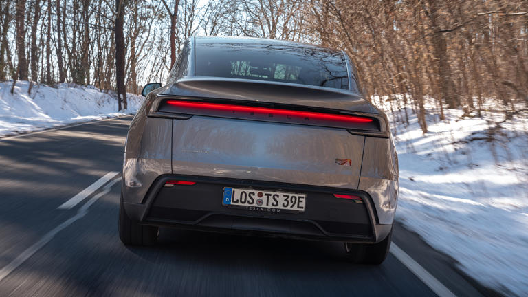 Rejoice! The seven-seat Tesla Model Y has risen from the dead