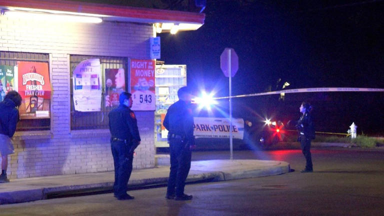 Innocent bystander shot in West Side convenience store shootout