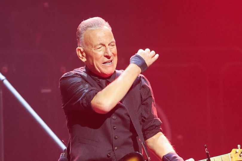 Donald Trump taunts Bruce Springsteen over plastic surgery in ...
