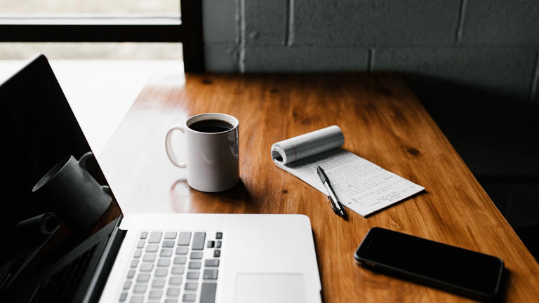 I tried this expert-approved '15-minute Friday reset' decluttering hack ...