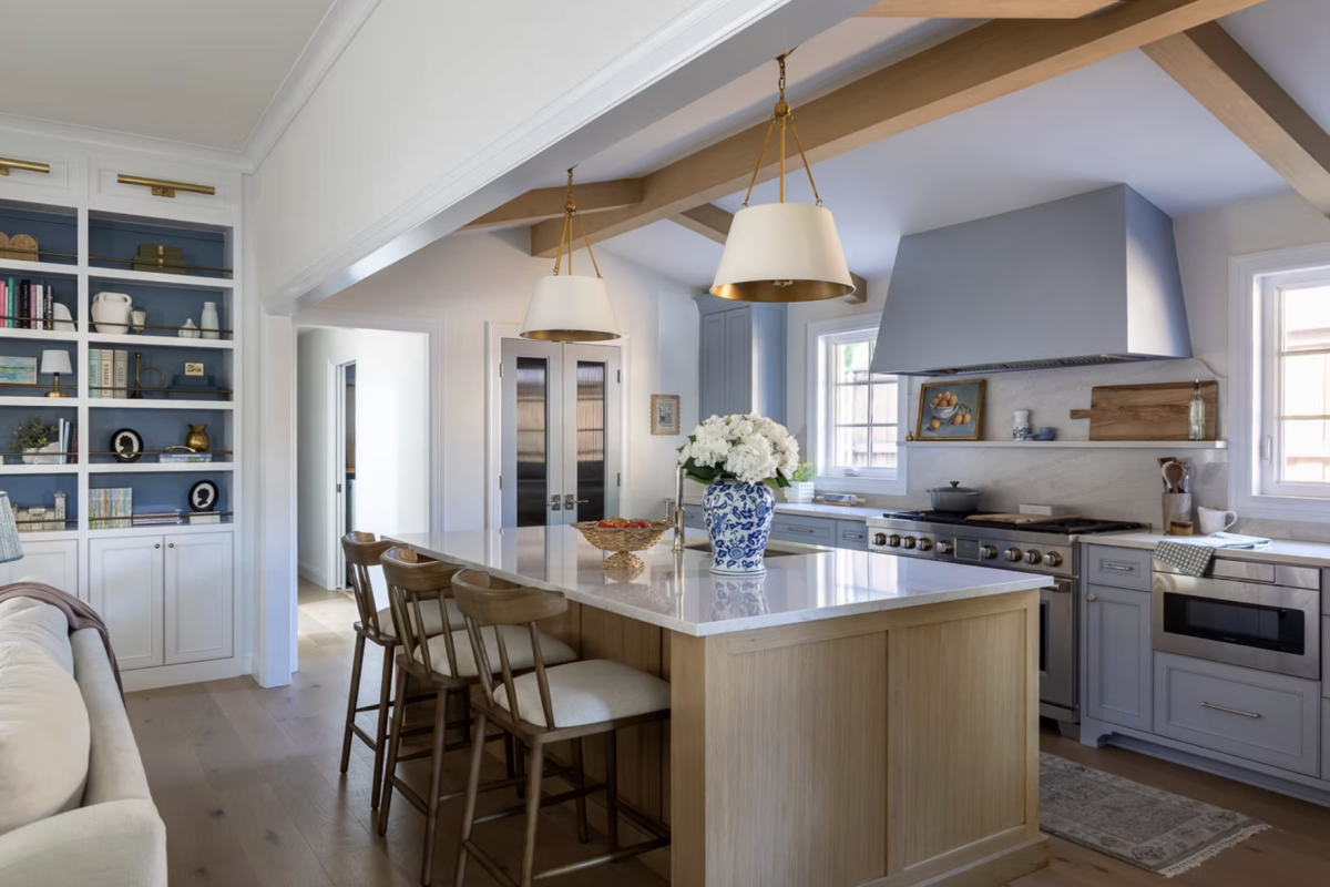 Pros share the best and worst paint colors for kitchens