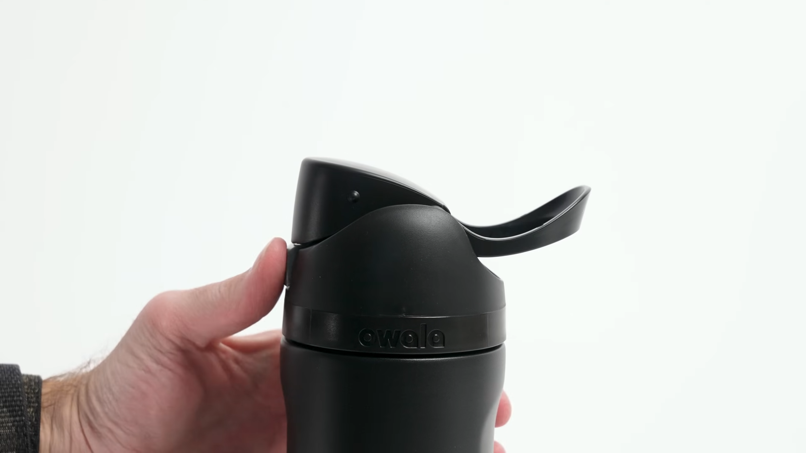 Watch these travel products that travelers keep buying again and again<br><br>