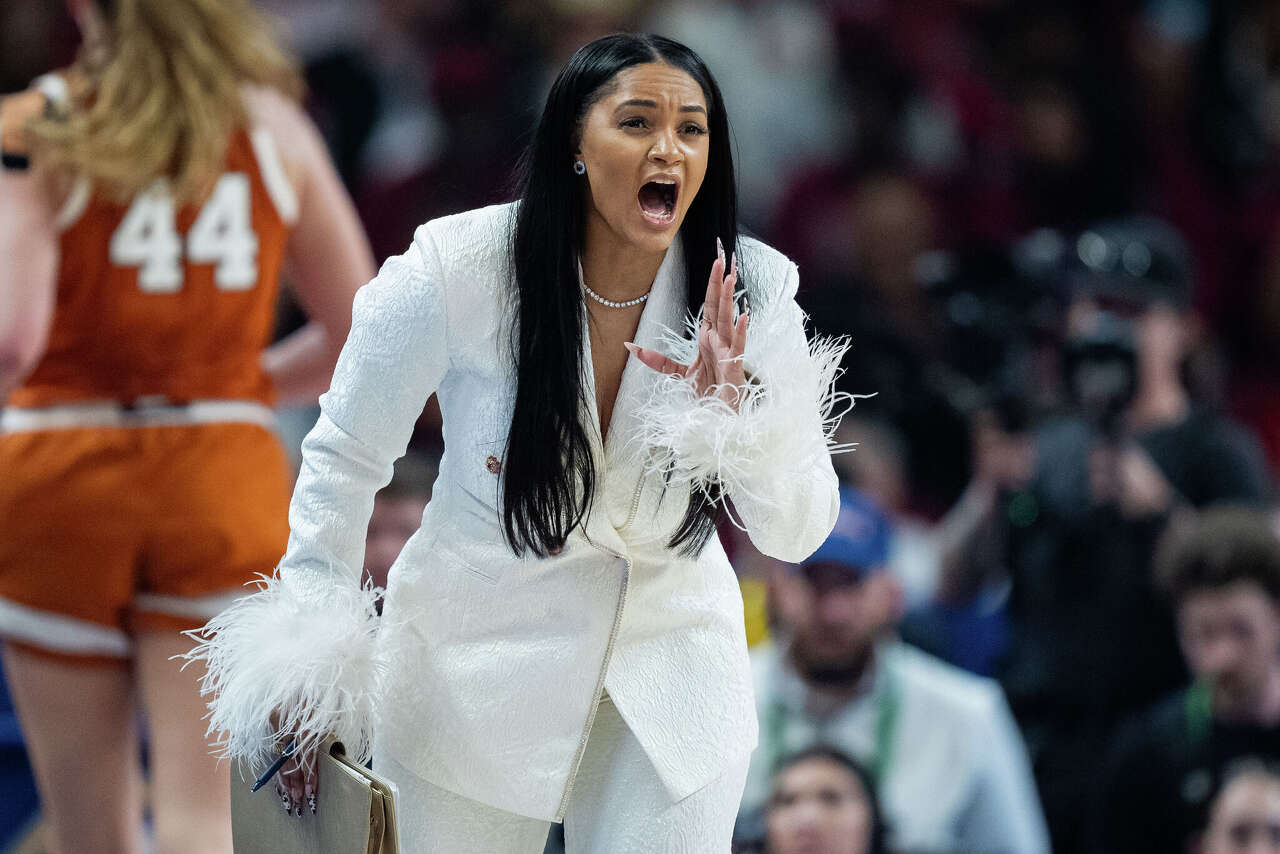 Texas women's basketball: Sydney Carter leaves Longhorns for Auburn assistant coaching job