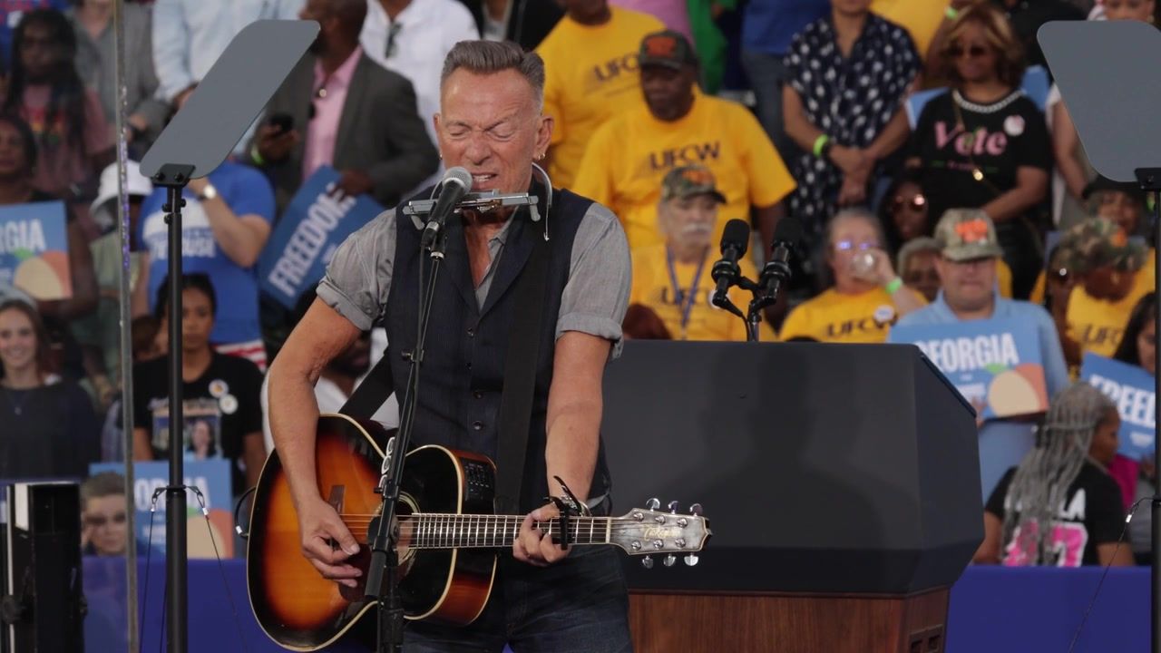 Donald Trump asks if Bruce Springsteen will 'sue his plastic surgeon ...