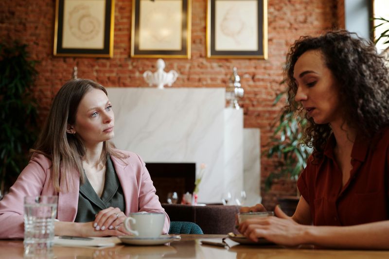 If someone avoids these 11 behaviors, their emotional intelligence is ...