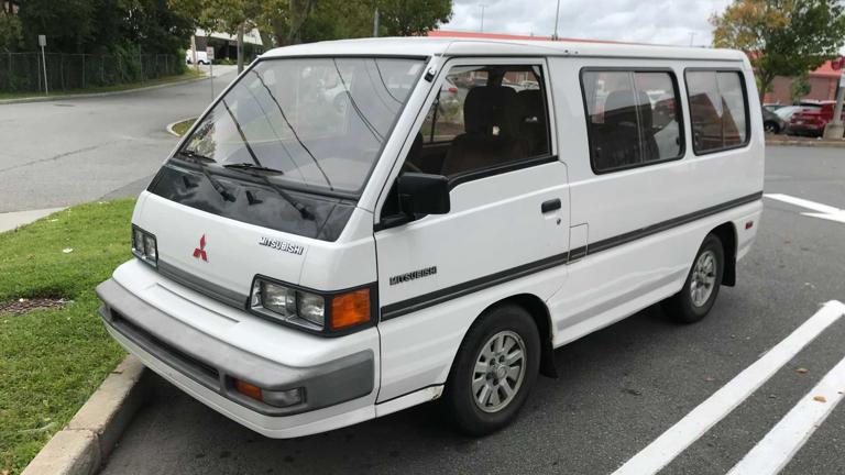 The quirky Japanese minivans that came before the Toyota Sienna