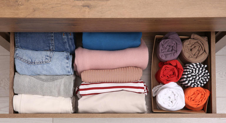 I tried this expert-approved '15-minute Friday reset' decluttering hack ...