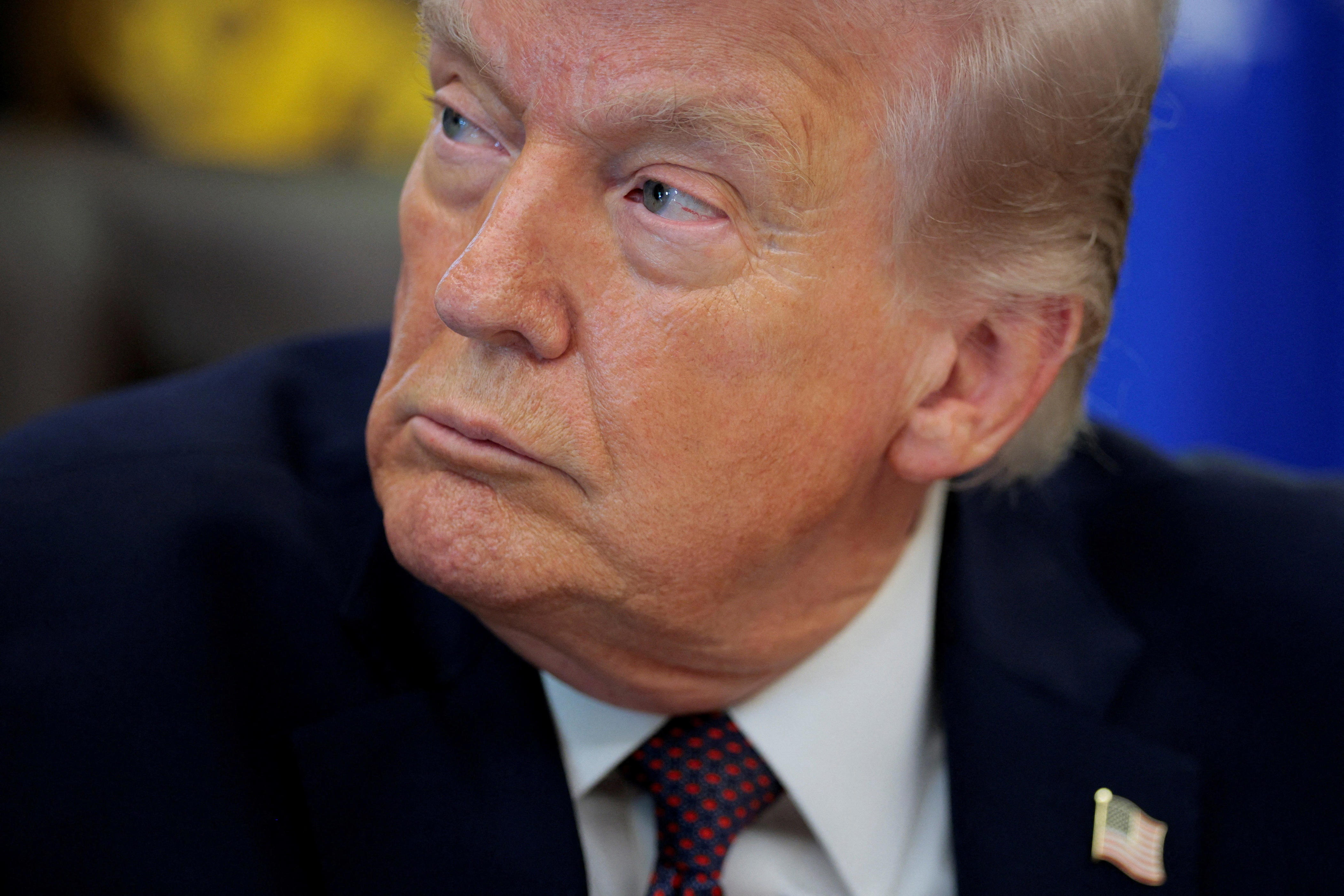 President Trump's approval on the economy hits new low in CNN poll