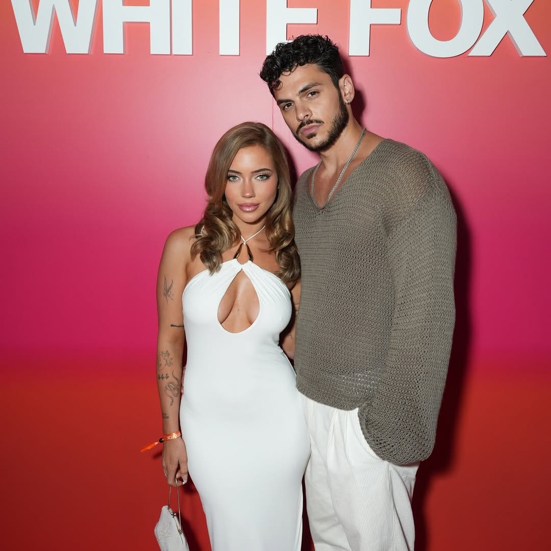 1) Season 4: Kat Gibson and Bryce Fins