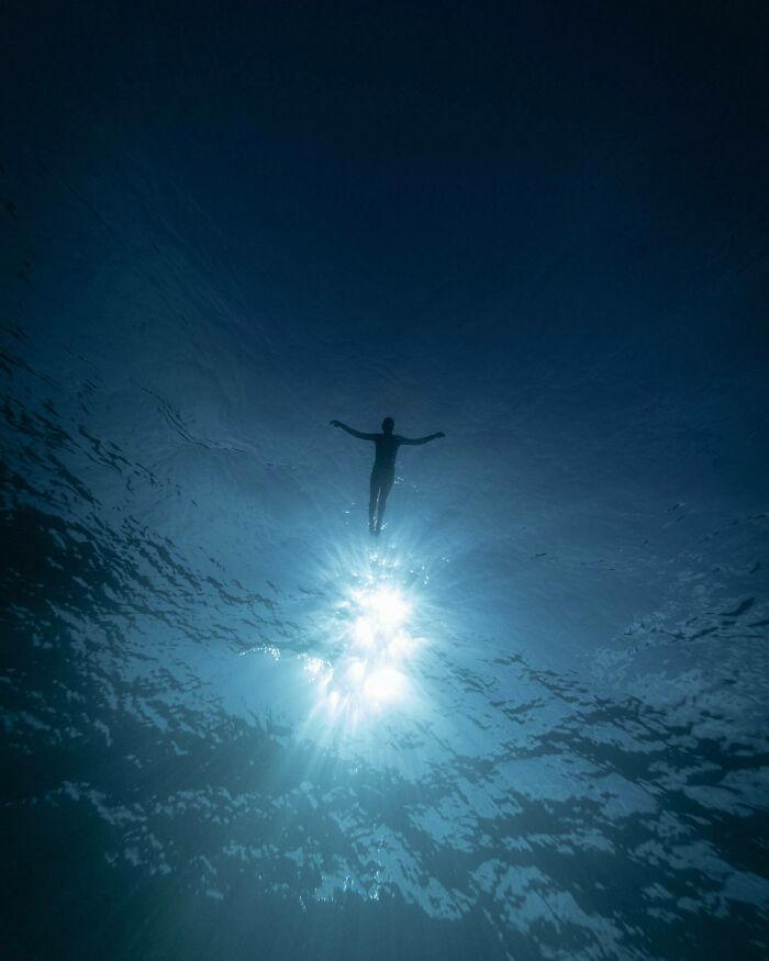 39 remarkable ocean moments capturing nature’s depth and power