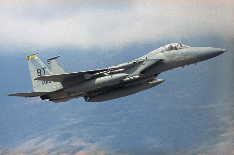 CNN: US confirms F-15 shot down over SW Iran, search and rescue mission ...
