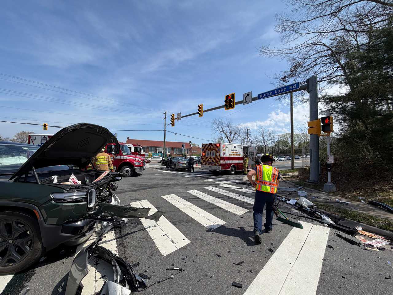 Three hospitalized after crash shuts down busy Northern Virginia ...