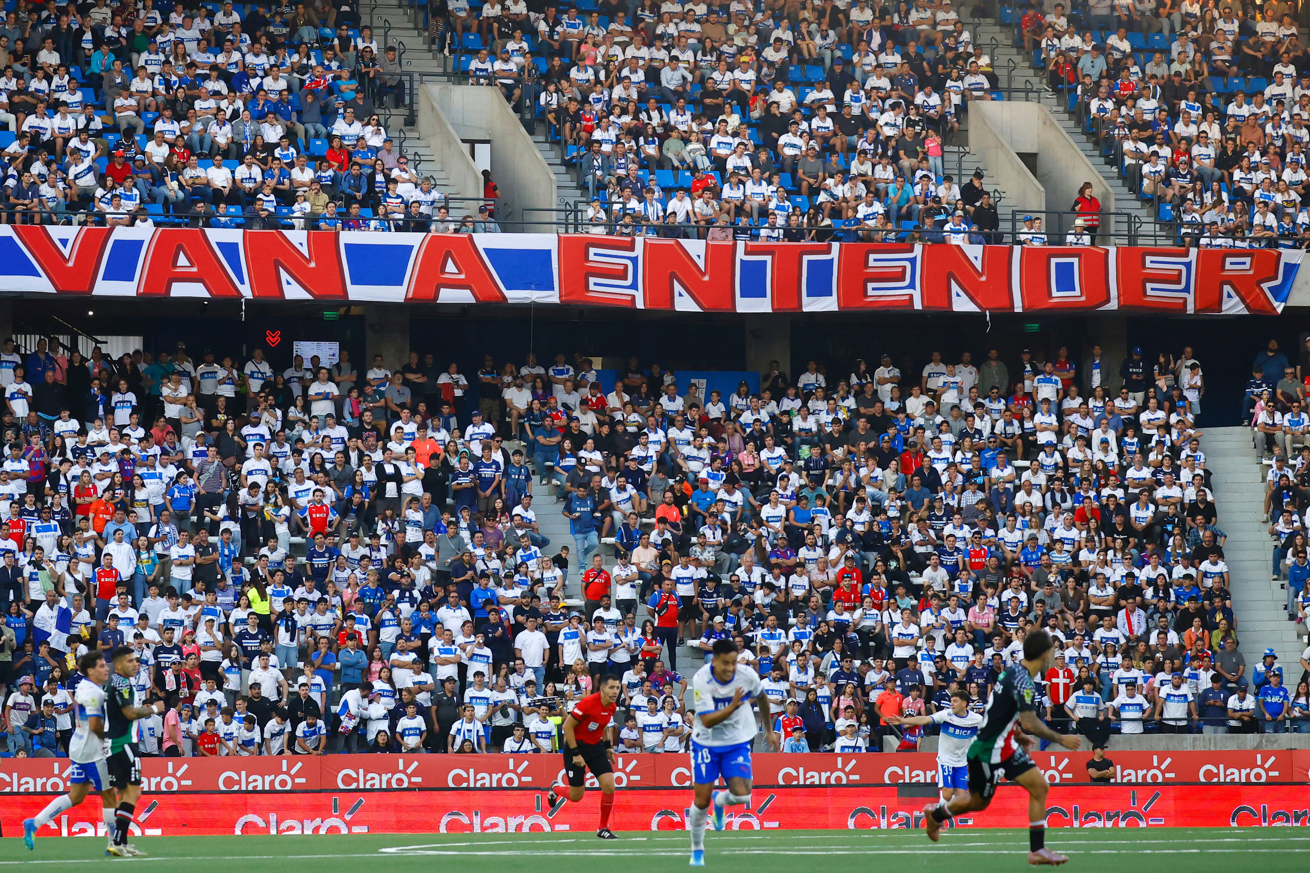 La compensación que recibirán los abonados reubicados en el Claro Arena ...