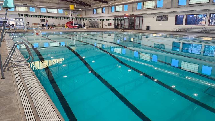 Aurora pool reopening after year-long closure