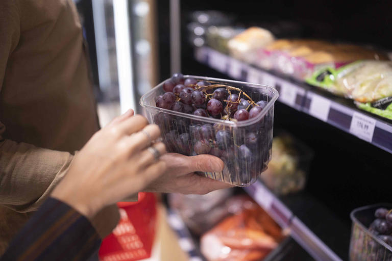 Is it OK to sample produce at the grocery store? Experts explain