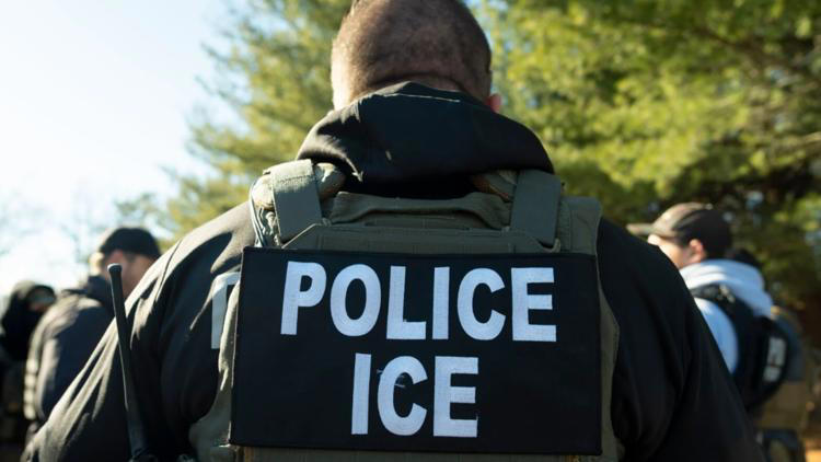 Bill requiring local law enforcement to apply for agreements with ICE ...