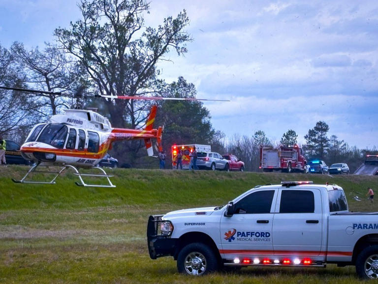 1 dead, several others airlifted to hospital after MS crash