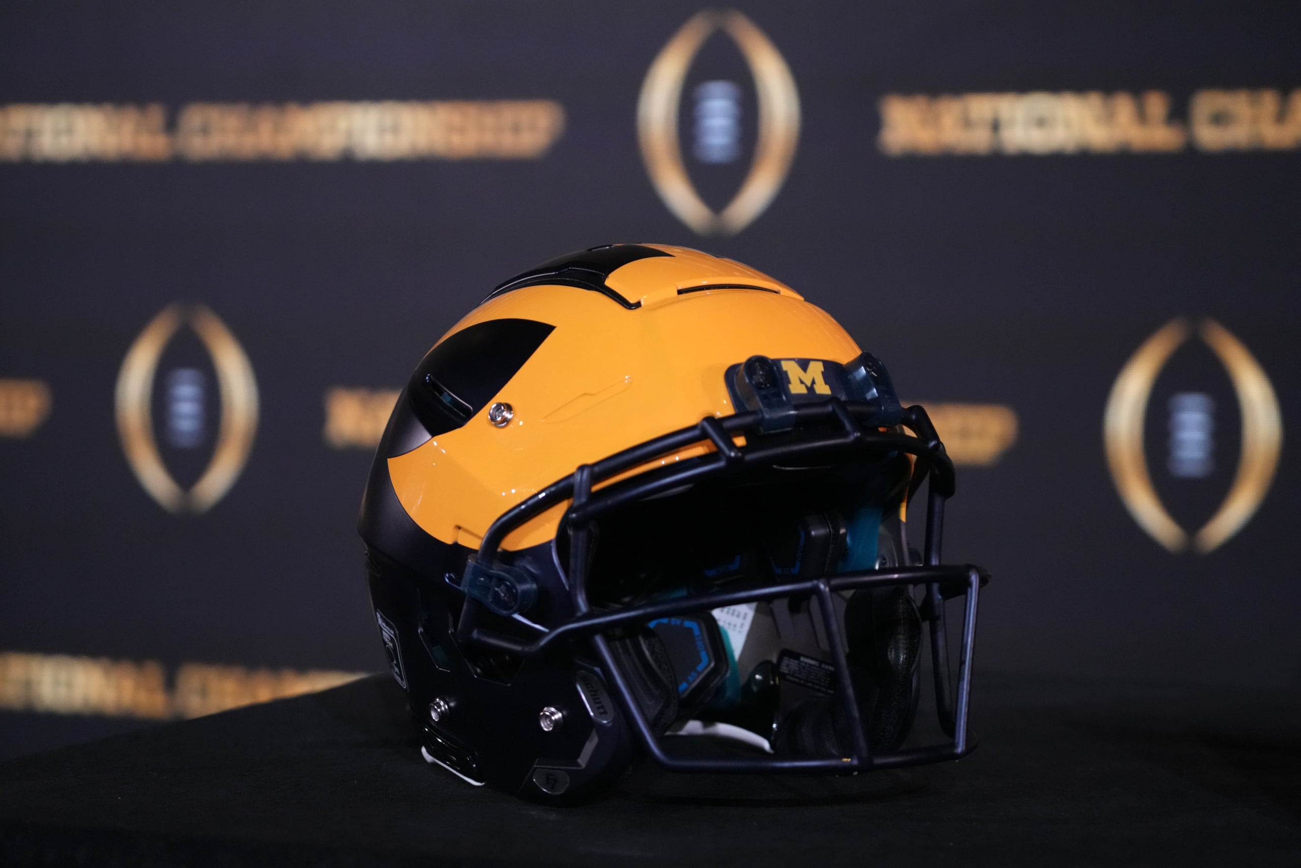 CFB rumors: True freshman standing out at Michigan Wolverines spring practice<br><br>