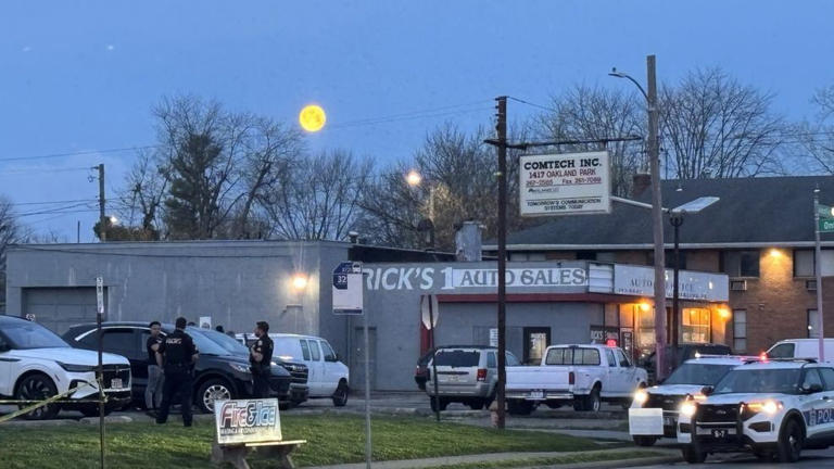 1 dead, 2nd victim hurt in shooting at First Stop Bar and Grill in Linden