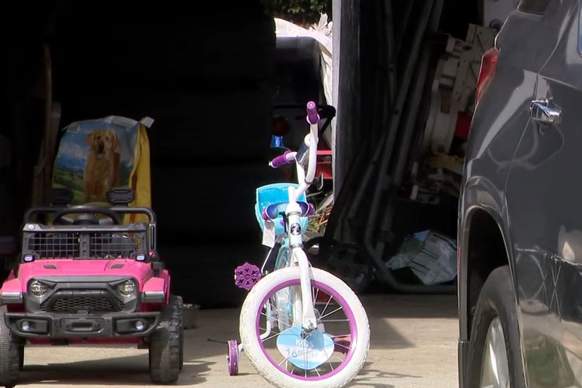 4-year-old girl dies after being hit by SUV in driveway. Mom was behind ...