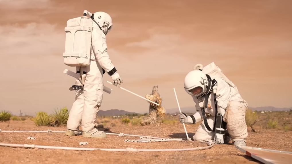 Watch what happens when oxygen runs out on Mars - it gets real fast