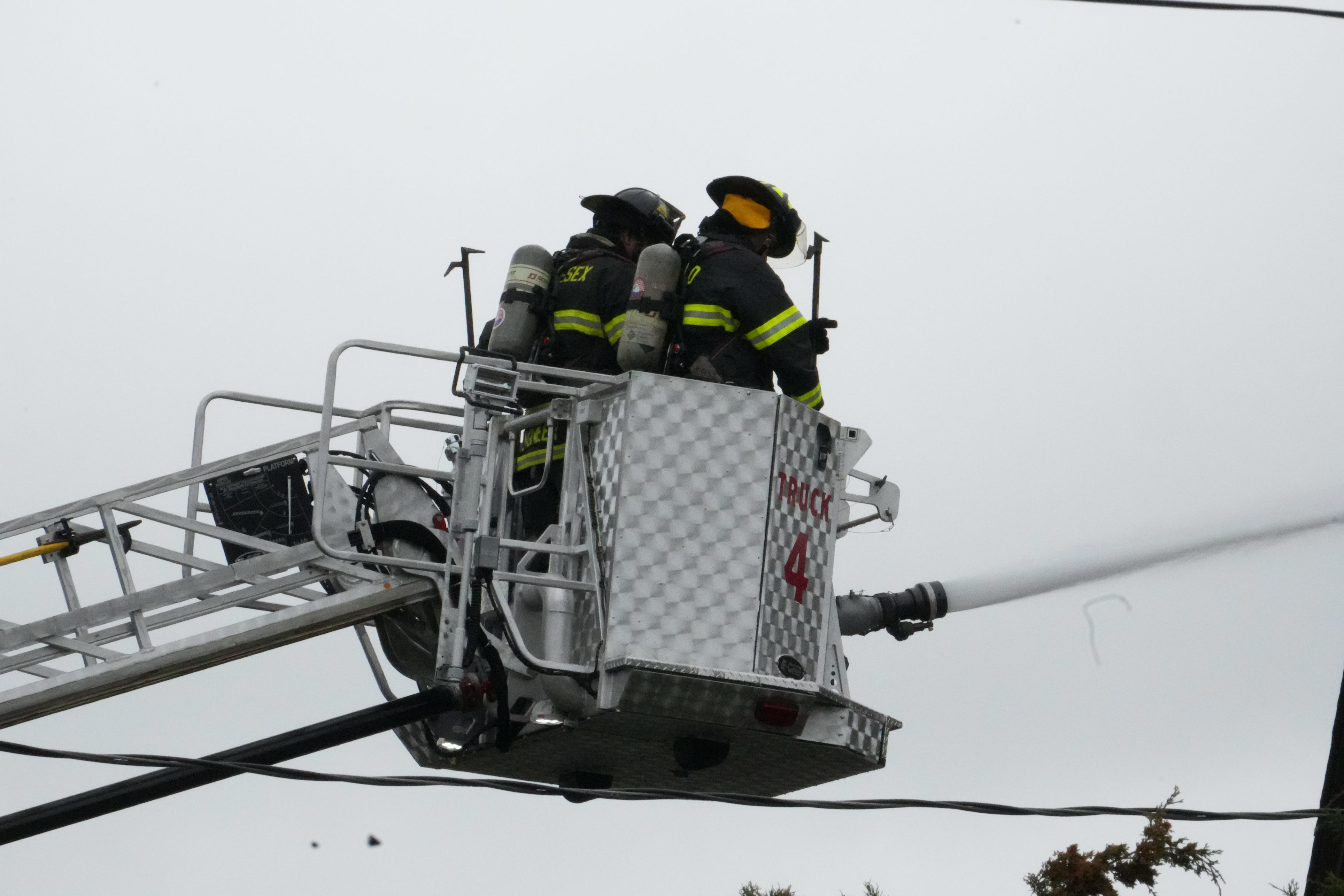 Nearly 10 displaced in 2-alarm Dunellen fire on New Market Road