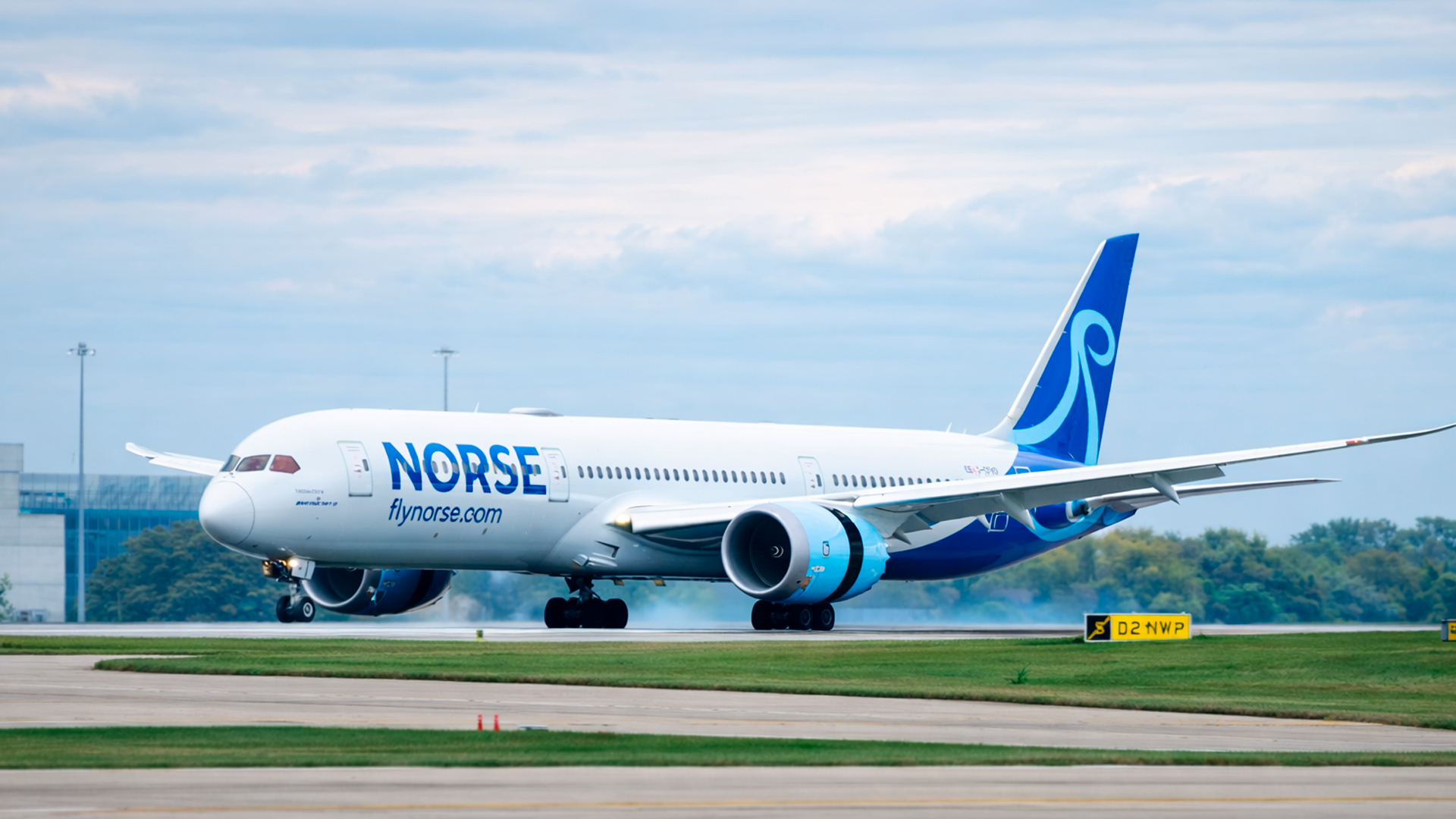 Lightweight 787 shows powerful takeoff performance