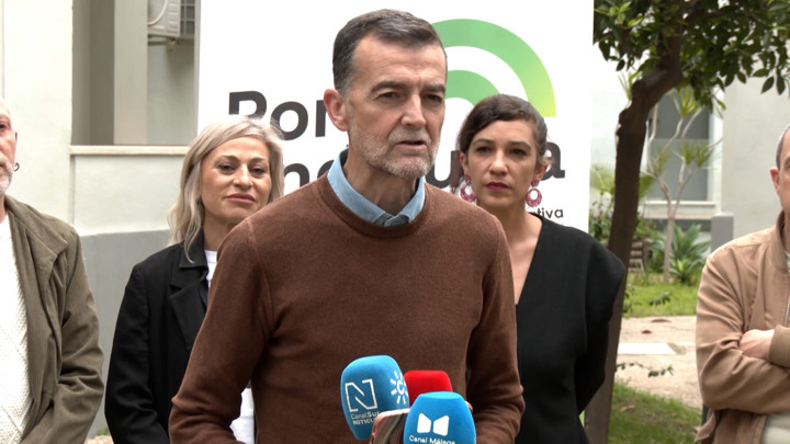 IU y Podemos sellan su acuerdo para confluir en candidatura 'Por ...