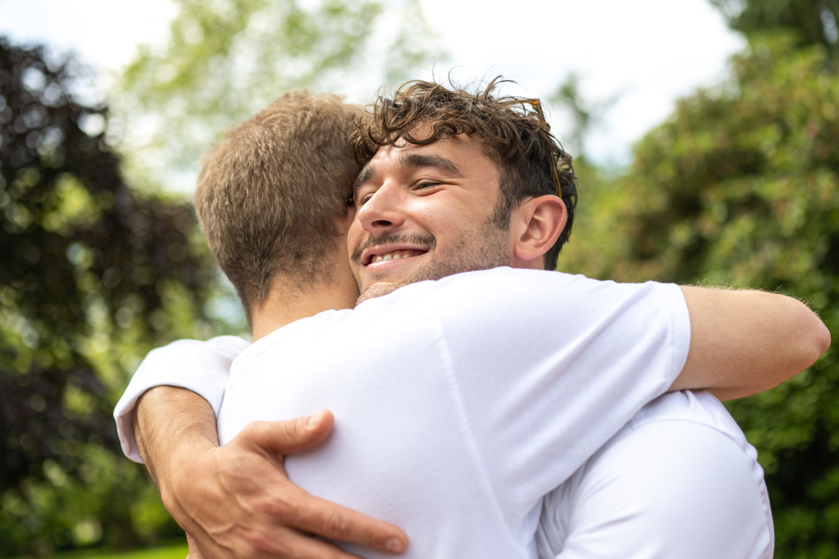 Studies Find Than Men Who Have Close Male Friendships Live Longer