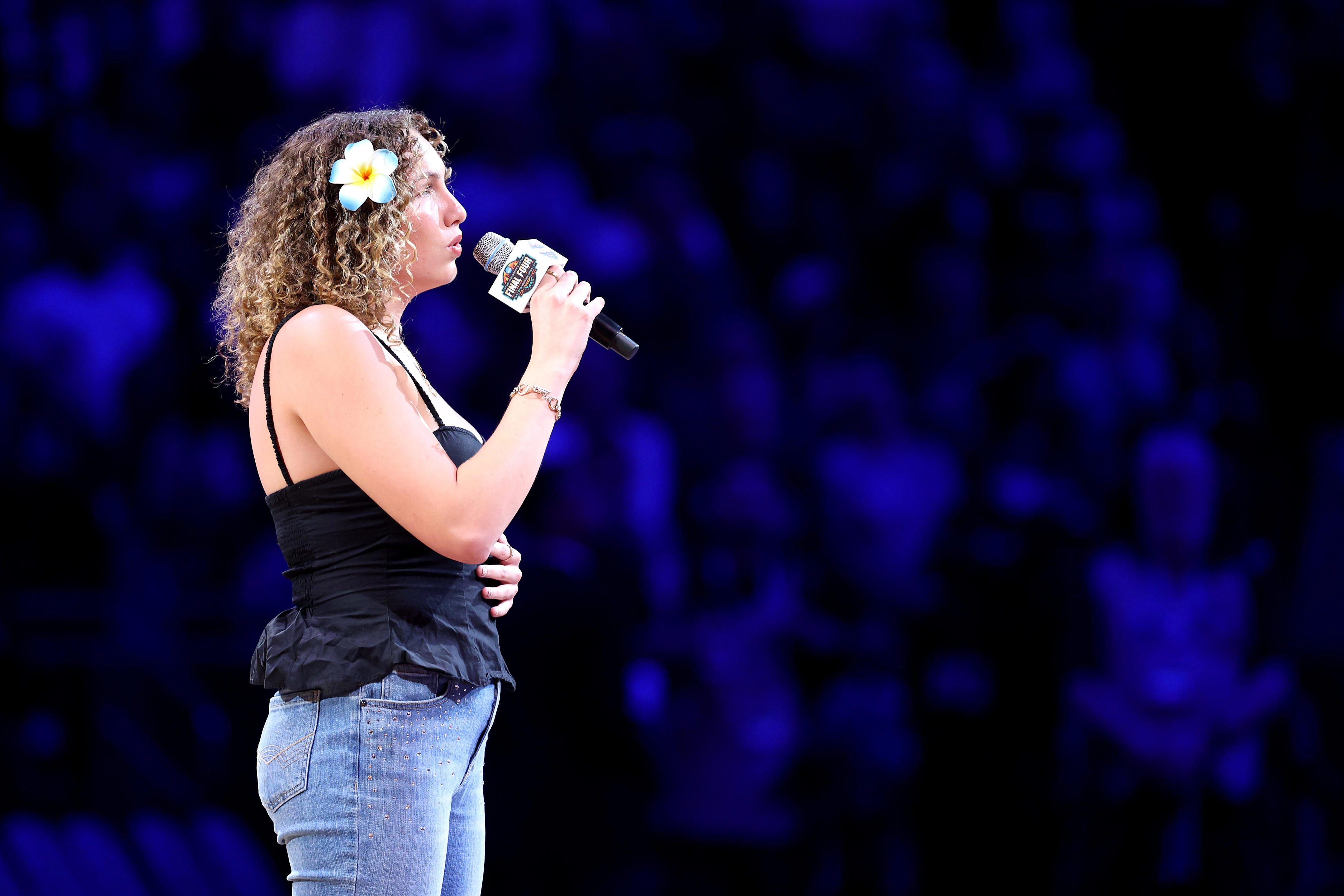 Who Sang National Anthem At Women S NCAA Game