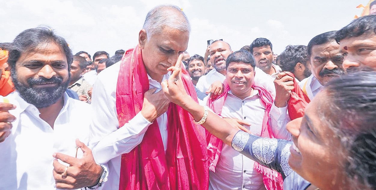 CM Revanth Reddy made false claims in Kerala: BRS leader Harish Rao