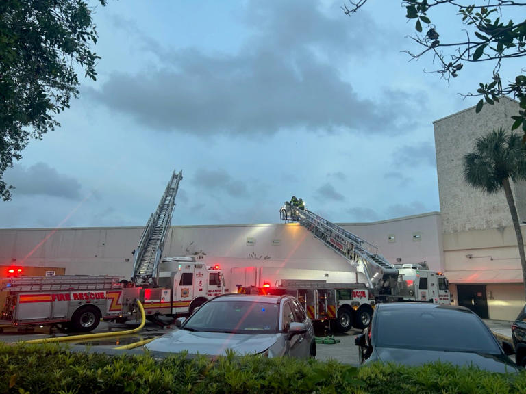 Grease fire may have sparked flames on Town Center at Boca Raton roof