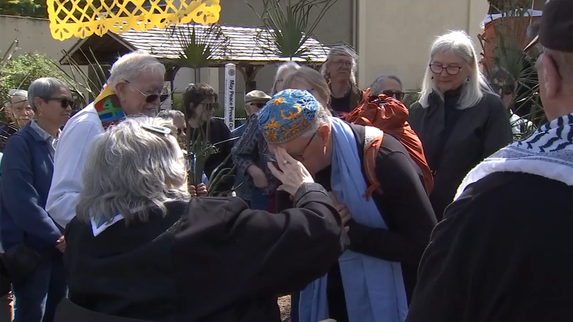 Faith leaders call for immigration reform in Good Friday gathering at ...